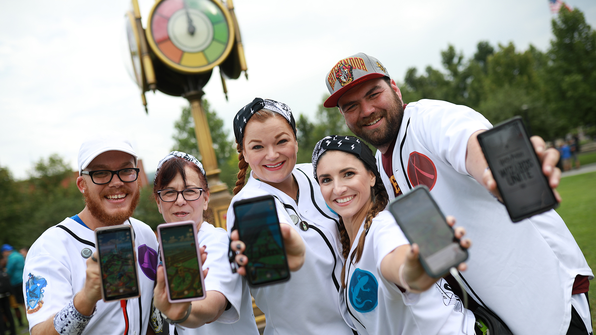 Image with missing alt attribute found on nianticlabs.com