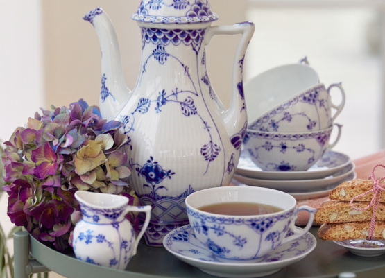 Image with missing alt attribute found on nordicantiques.dk