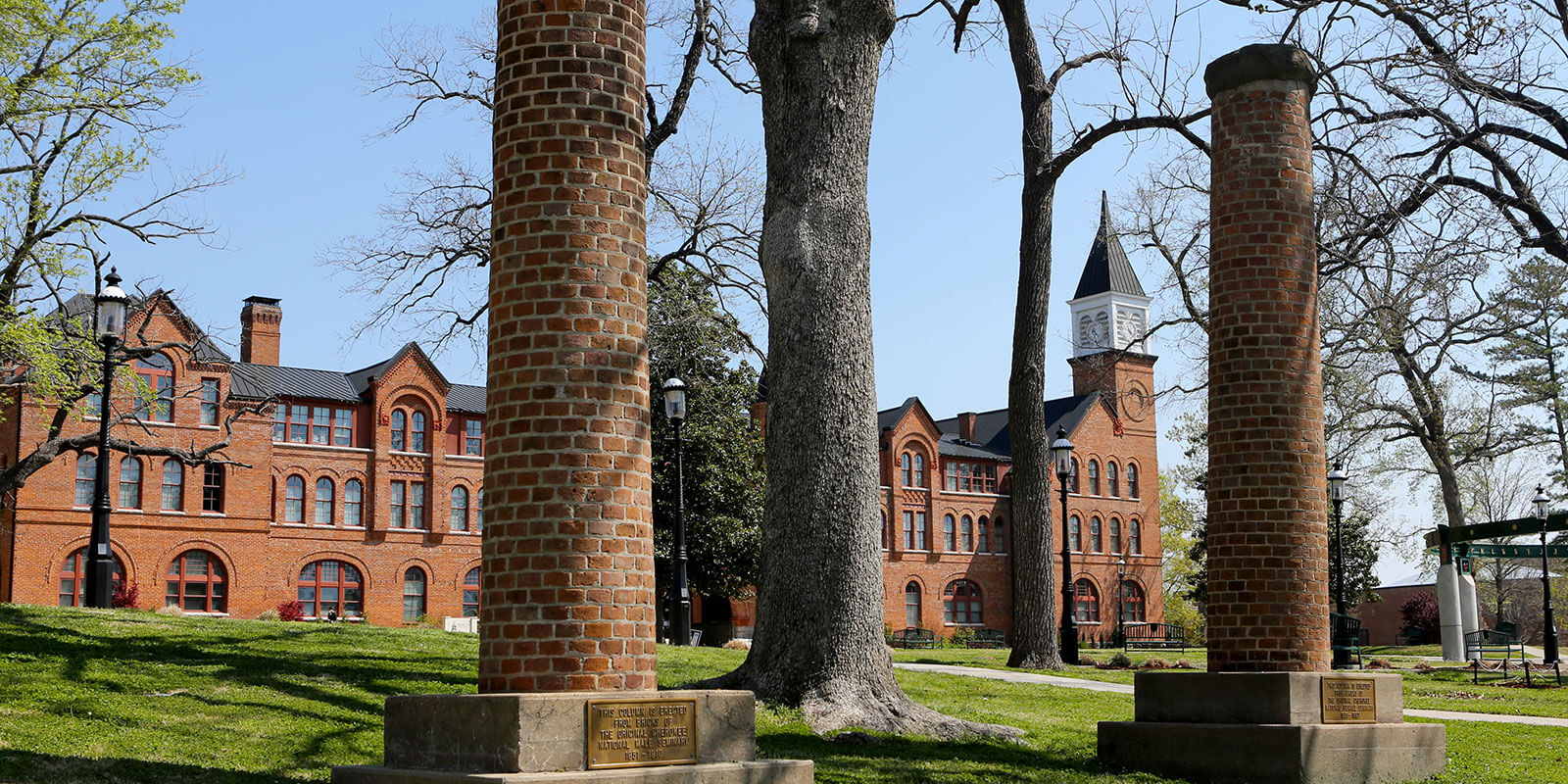 Image with missing alt attribute found on nsuok.edu