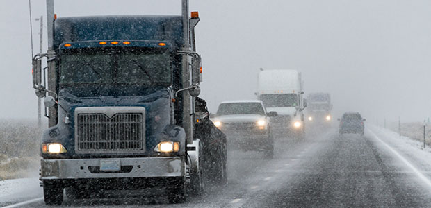 8 Festive Period Travel Tips for Employees