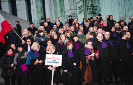 Image with missing alt attribute found on oko.press