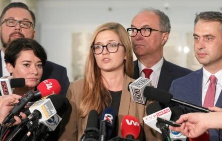 Image with missing alt attribute found on oko.press