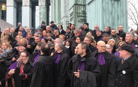 Image with missing alt attribute found on oko.press