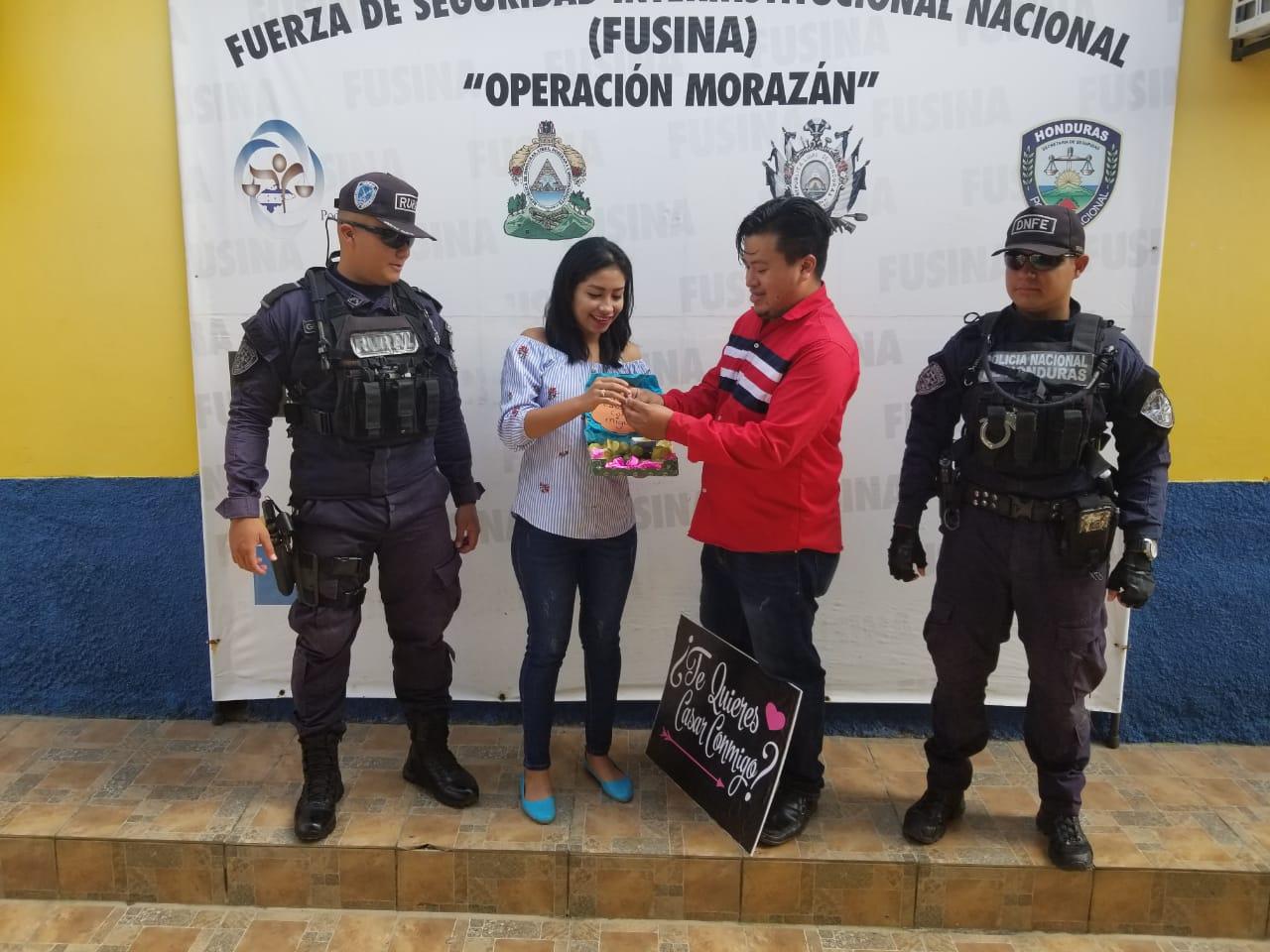 Image with missing alt attribute found on oncenoticias.hn