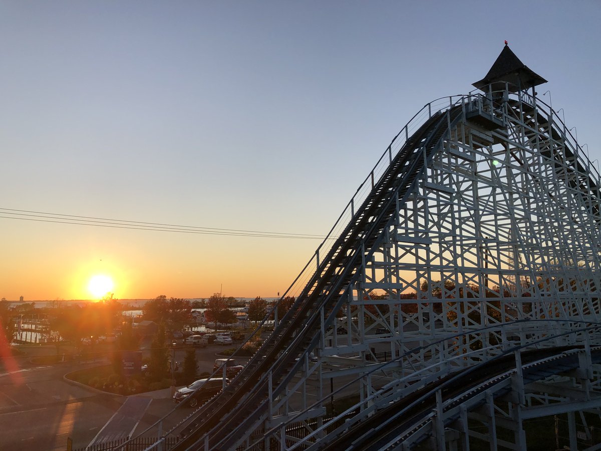 Image with missing alt attribute found on cedarpoint.com