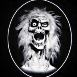 Image with missing alt attribute found on posterspy.com