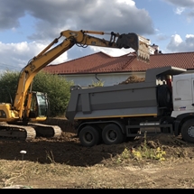 Image with missing alt attribute found on premier.ua