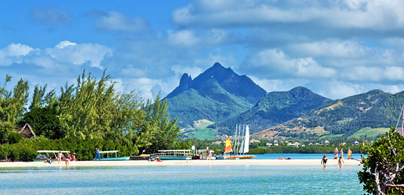 Image with missing alt attribute found on tez-tour.com