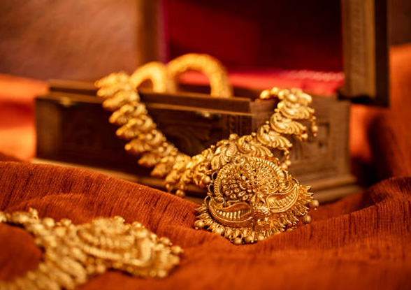 Image with missing alt attribute found on rajakumarigold.com