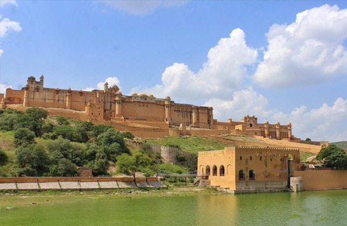 Image with missing alt attribute found on rajasthanindiatourdriver.com