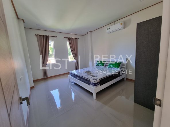 Image with missing alt attribute found on rebax-realestate.com