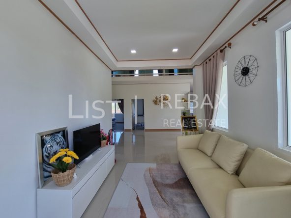 Image with missing alt attribute found on rebax-realestate.com