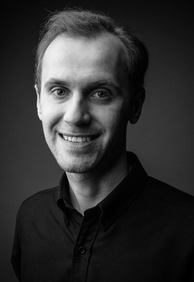 Image with missing alt attribute found on retentioneering.com