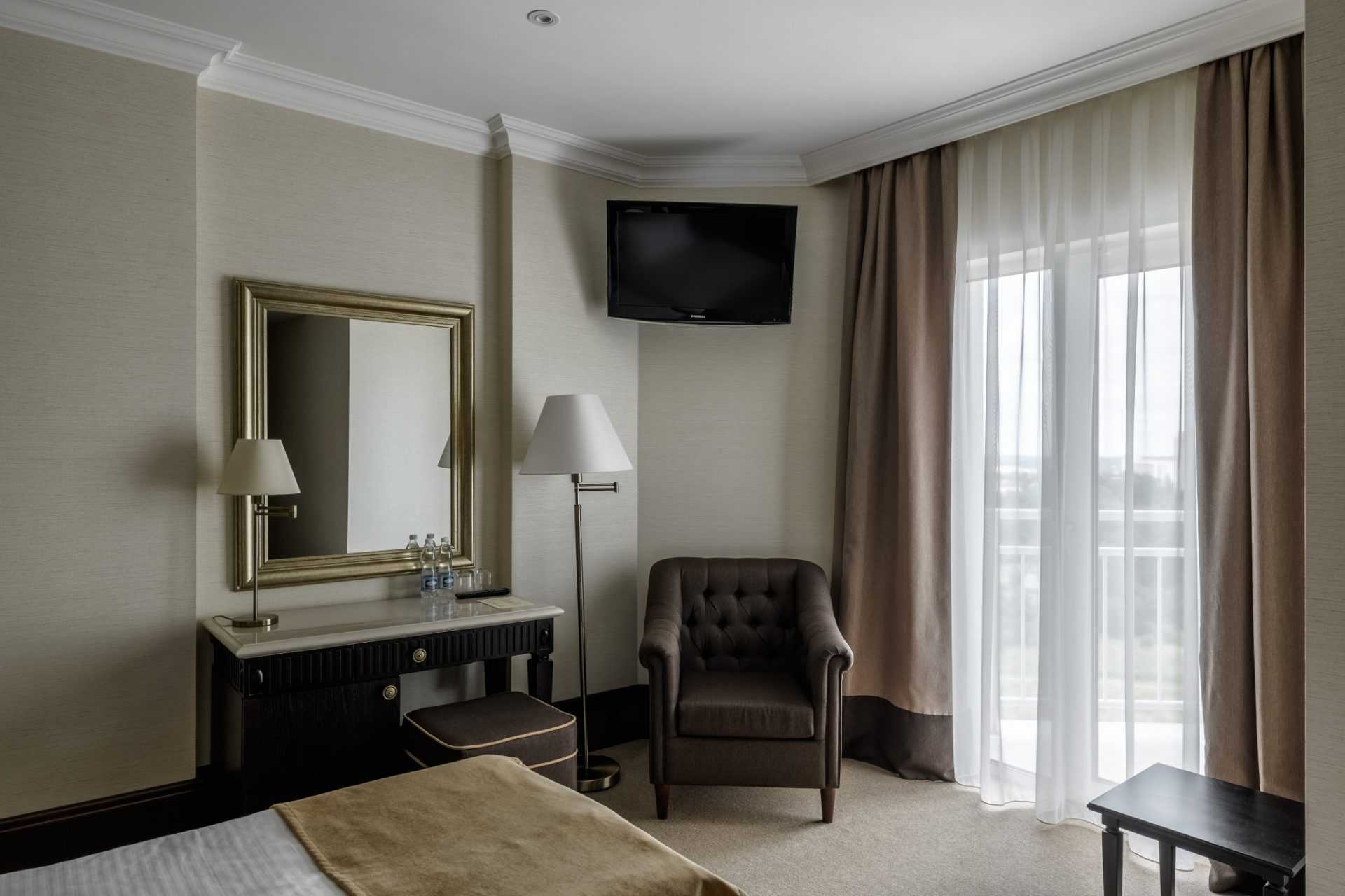 Image with missing alt attribute found on rixos.ua