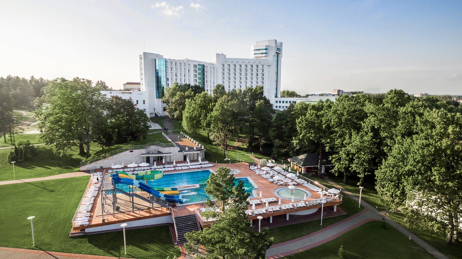 Image with missing alt attribute found on rixos.ua