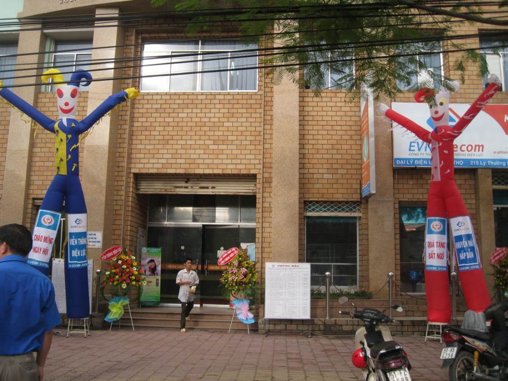 Image with missing alt attribute found on roihoi.com.vn