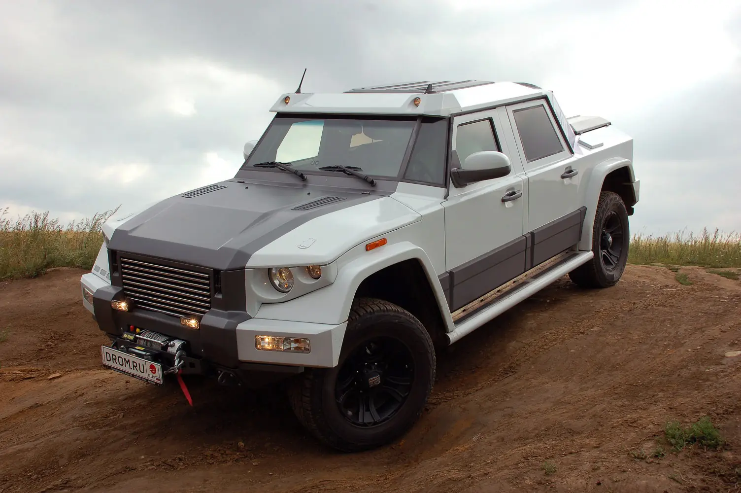 Image with missing alt attribute found on drom.ru