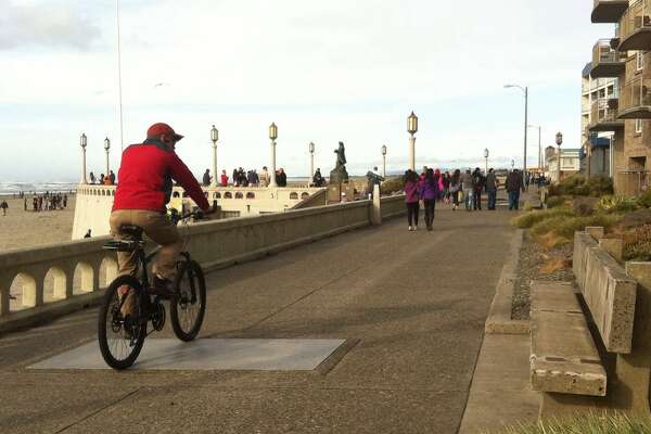 Image with missing alt attribute found on seattlepi.com