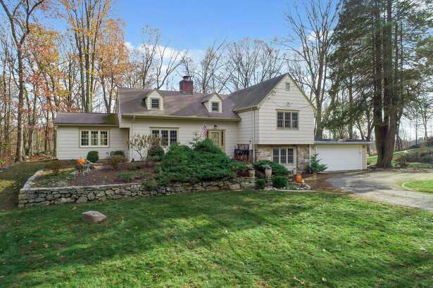 Image with missing alt attribute found on greenwichtime.com