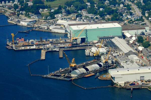 FILE: Electric Boat on the Thames River in Groton, Conn.