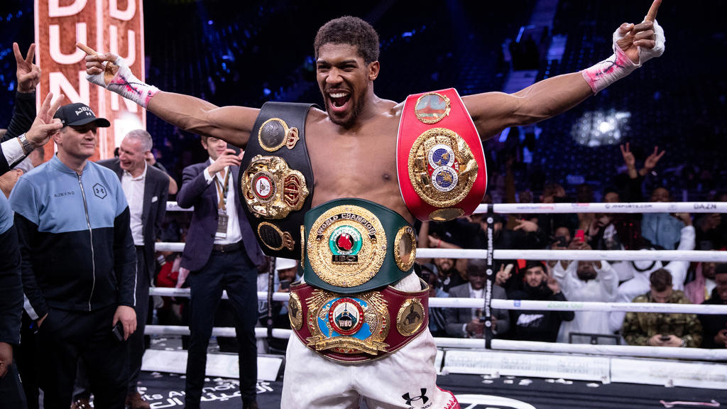 Anthony Joshua holte sich in Saudi-Arabien vier WM-Gürtel von Andy Ruiz zurück