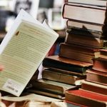 Image with missing alt attribute found on bookriot.com