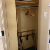 Image with missing alt attribute found on yelp.cz