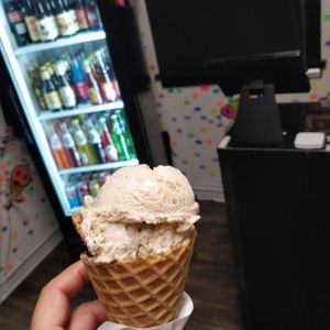 Image with missing alt attribute found on yelp.cl