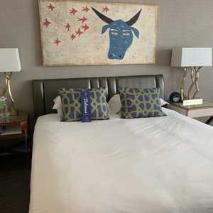 Image with missing alt attribute found on yelp.at