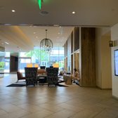 Image with missing alt attribute found on yelp.at