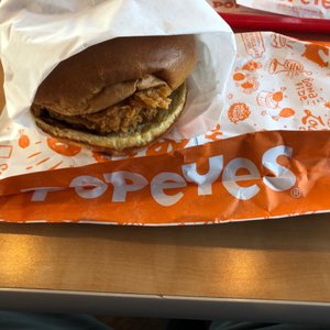 Image with missing alt attribute found on yelp.it