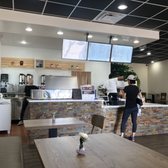 Image with missing alt attribute found on yelp.com