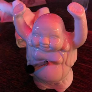 Image with missing alt attribute found on yelp.at