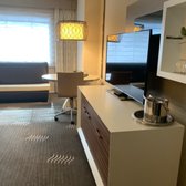 Image with missing alt attribute found on yelp.at