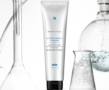 Image with missing alt attribute found on skinstore.com