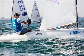 Image with missing alt attribute found on sail-world.com