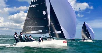 Image with missing alt attribute found on sail-world.com