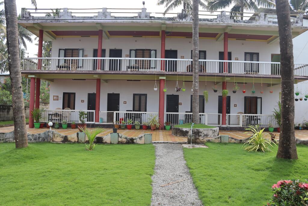 Image with missing alt attribute found on salesinkerala.com