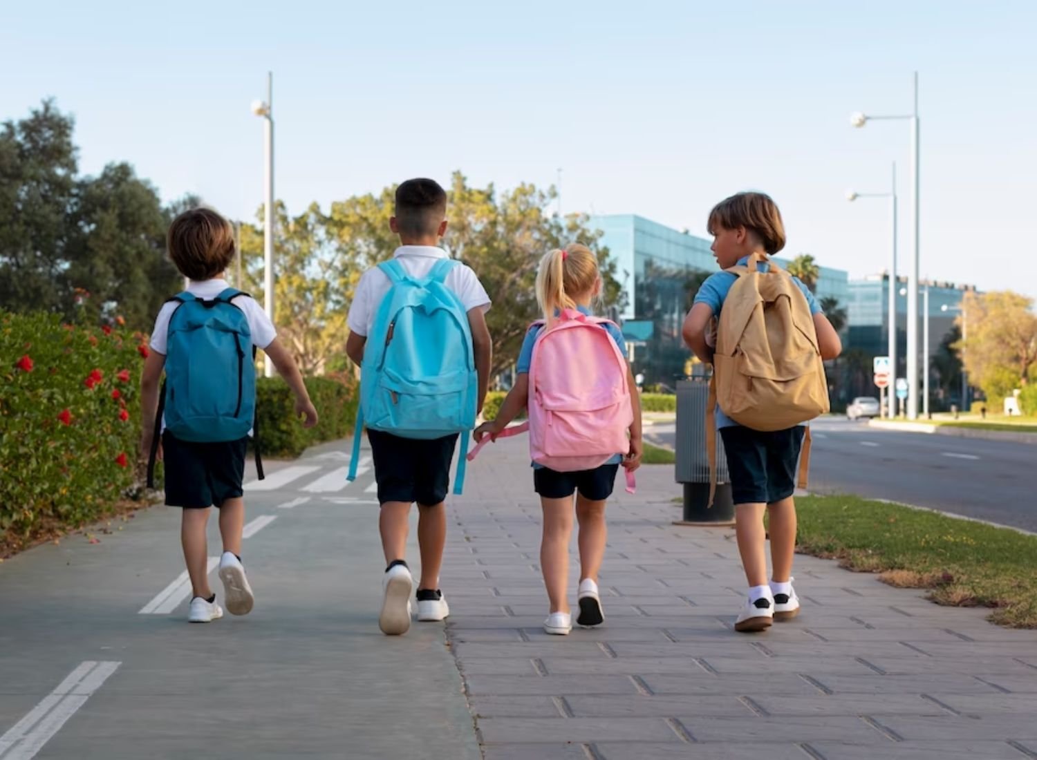 Image with missing alt attribute found on schoolsinformer.com