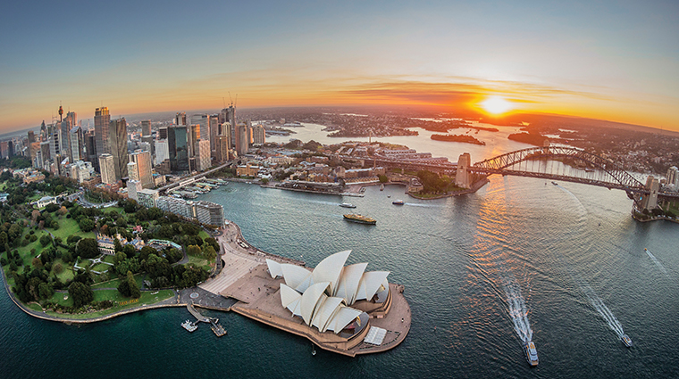 Image with missing alt attribute found on forbestravelguide.com