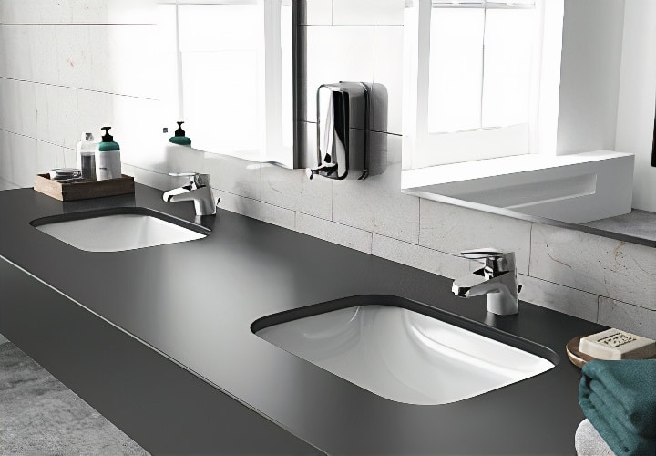 Servant bad for nedfelling i benkeplate 1