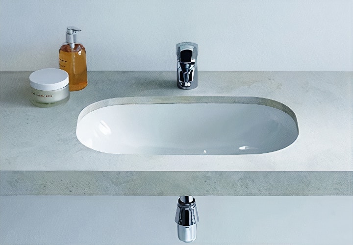 Servant bad for nedfelling i benkeplate 4