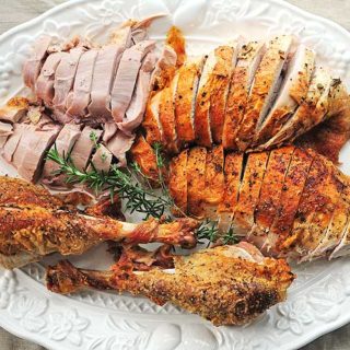 Mayonnaise Roasted Turkey Recipe | shewearsmanyhats.com