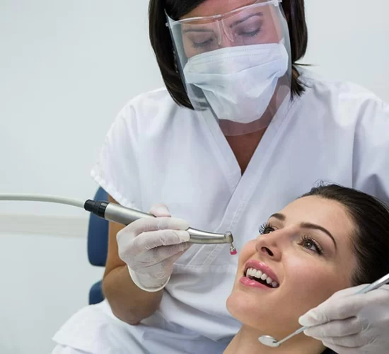 Dental Veneers in Abu Dhabi