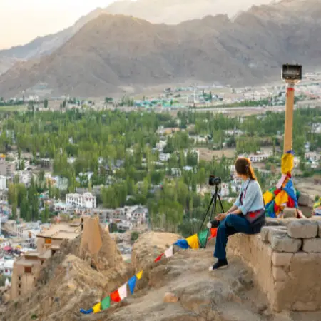 Image with missing alt attribute found on sostraveltoindia.com