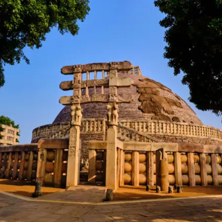 Image with missing alt attribute found on sostraveltoindia.com