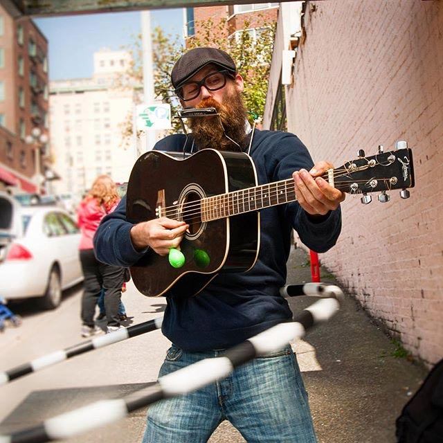 Image with missing alt attribute found on stackla.com