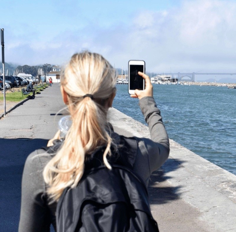 Image with missing alt attribute found on stackla.com