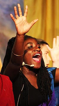 Image with missing alt attribute found on stageagent.com