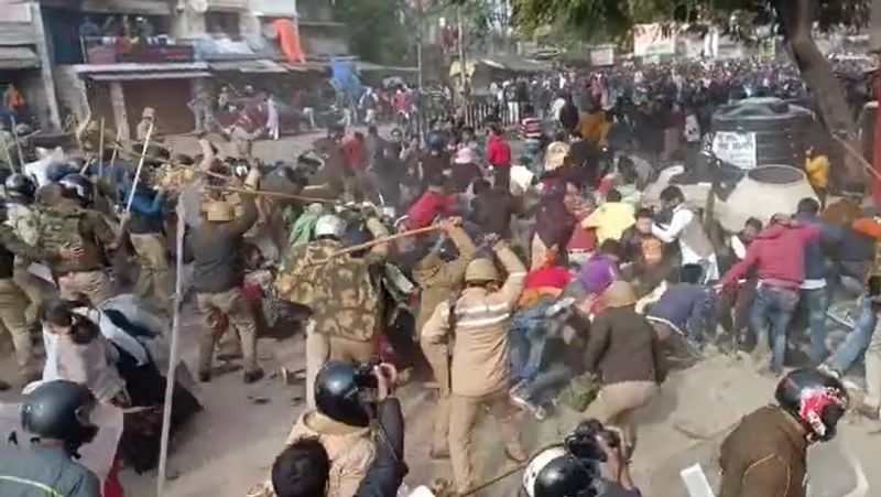 Anti CAA protest in Lukhnow one dead four wounded protesters accuses police firing